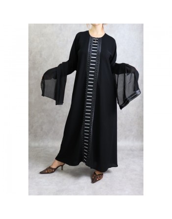 Abaya Dubaï noire moderne décorée avec châle assorti 