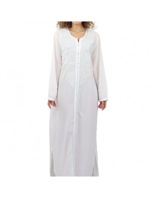 Robe marocaine de couleur blanche avec broderies et strass Robe marocaine de couleur blanche avec broderies et strass