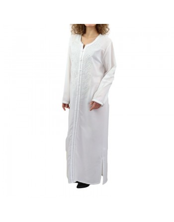 Robe marocaine de couleur blanche avec broderies et strass 