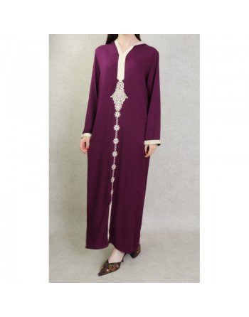 Djellaba avec capuche pour femme avec broderies - Couleur Aubergine 