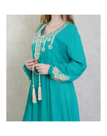 Robe longue élégante avec broderies et pompons pour femme - Couleur Vert émeraude 