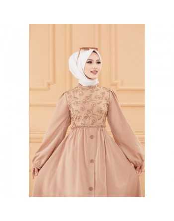Robe en coton ample et évasée avec broderies discrètes pour femme (Vêtement style habillé pour hijab) - Couleur beige 