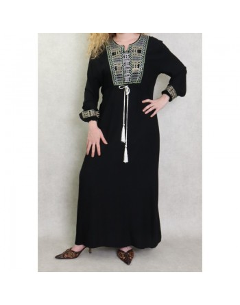 Robe femme moderne brodée avec un lien à la taille - Noir 