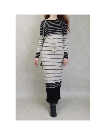 Robe en maille à rayures pour femme avec pompon (Vetement Automne-Hiver) - Couleur Noir et Crème 