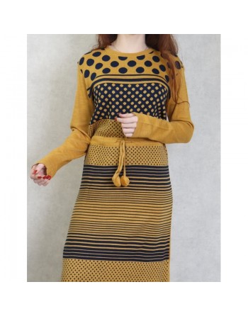 Robe tendance maxi-longue en maille à motifs bicolore pour femme (Vetement Automne-Hiver) - Couleur jaune moutarde / Bleu marine