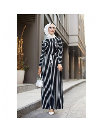 Robe maxi-longue à rayures ceinture intégrée (Vetement femme voilée) - Couleur noire 