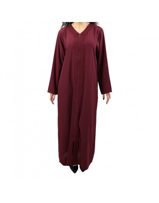 Robe / Abaya Longue à ouverture zip avec broderies et strass pour femme - Couleur Prune Robe / Abaya Longue à ouverture zip avec broderies et strass pour femme - Couleur Prune