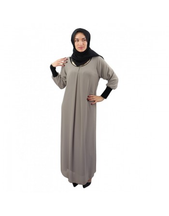 Robe longue fluide avec un joli collier (Plusieurs couleurs disponibles) 