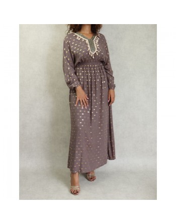 Robe fluide avec motifs dorés broderies et pompons pour femme - Couleur Taupe 