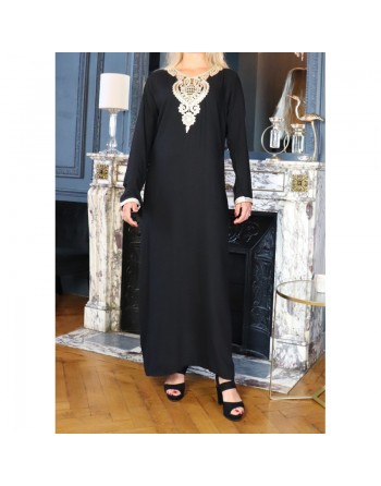 Robe longue style oriental avec borderie traditionnelle pour femme - Couleur Noir 