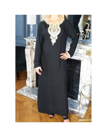 Robe longue style oriental avec borderie traditionnelle pour femme - Couleur Noir 