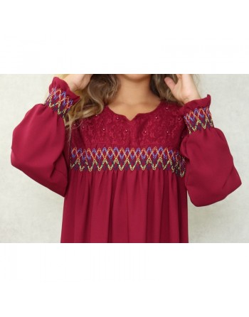 Robe longue avec broderies colorées et perles pour femme - Couleur bordeaux 