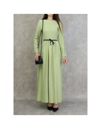 Robe élégante longue et évasée avec lien à nouer à la taille - Couleur Vert pistache clair 