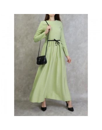 Robe élégante longue et évasée avec lien à nouer à la taille - Couleur Vert pistache clair 