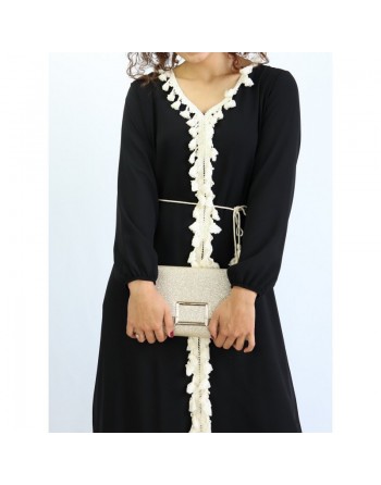 Robe longue fluide ornée de broderies avec ceinture pour femme - Couleur Noir 