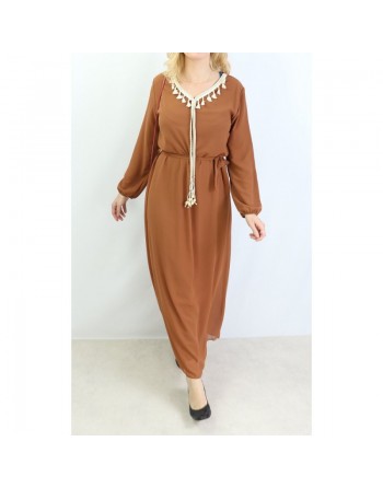 Robe maxi-longue fluide avec cordons à pompons pour femme - Couleur marron clair 