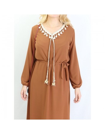 Robe maxi-longue fluide avec cordons à pompons pour femme - Couleur marron clair 