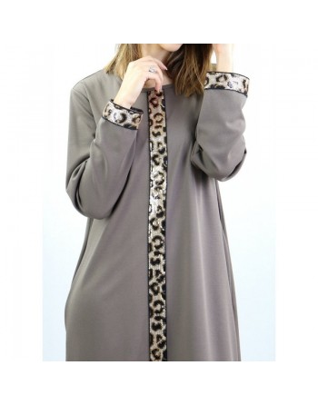 Robe maxi longue pour femme avec strass devant et sur les manches - Marque Amelis - Couleur taupe 