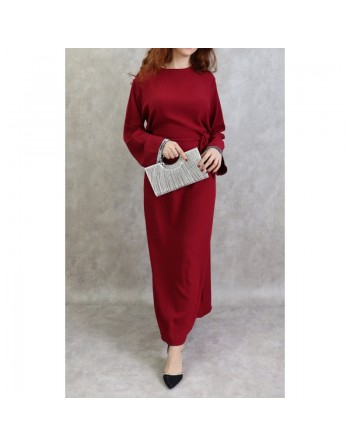 Robe longue avec strass de couleur bordeaux 