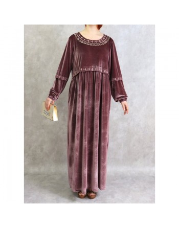 Robe longue en velours avec broderies - Couleur Vieux Rose 