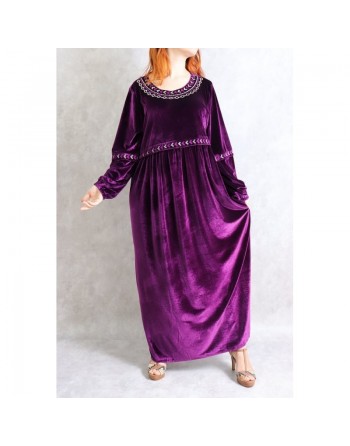 Robe longue en velours avec broderies - Couleur Violet 