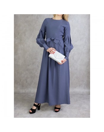 Robe longue raffinée de couleur bleu gris 