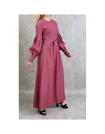 Robe longue raffinée de couleur framboise 