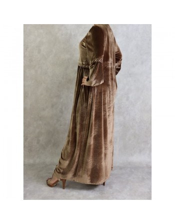 Robe longue en velours avec broderies - Couleur marron 