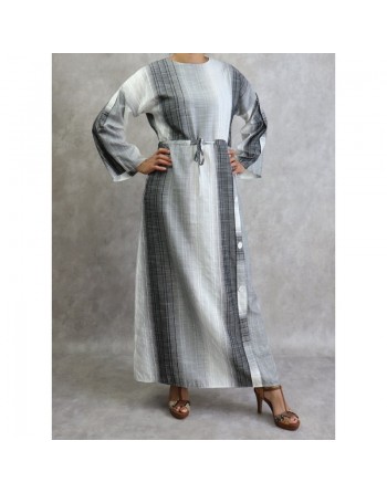 Robe longue effet tissé pour femme de couleur gris clair, gris foncé et blanc 