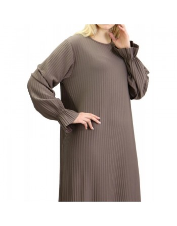 Robe longue entièrement plissée - Couleur Taupe 