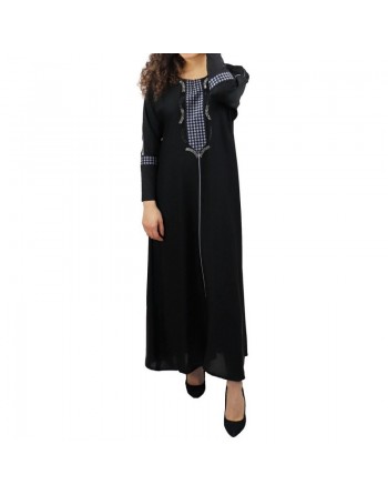 Abaya Dubai moderne et chic avec losanges brodés et strass 