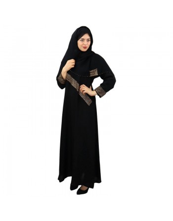 Robe Dubai noire ornée de strass dorés avec son châle assorti (hijab) pour femme voilée 