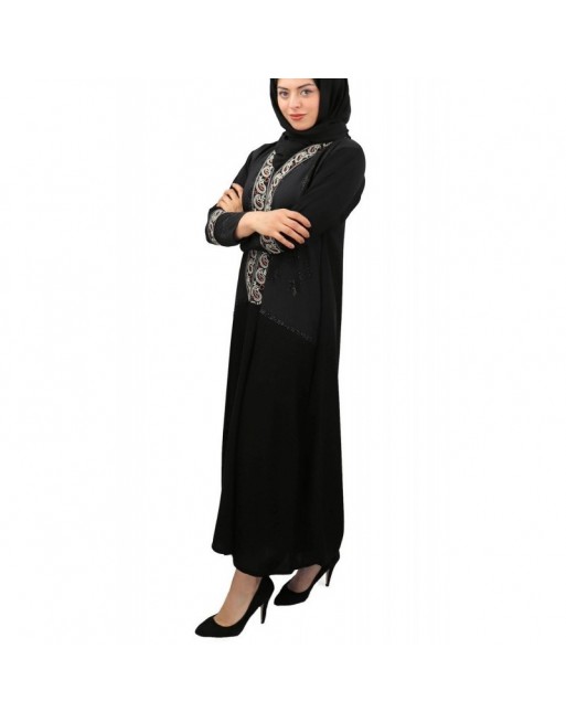 Abaya longue noire col en V "Dubai" avec broderies et strasse (écharpe assortie) Abaya longue noire col en V "Dubai" avec broderies et strasse (écharpe assortie)