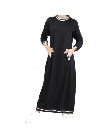 Robe style sportswear avec poches de couleur noir 