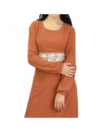 Robe longue avec broderies blanches et dorées - Couleur rouille 