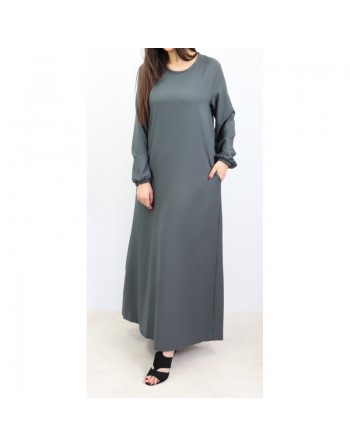 Robe longue sobre ample évasée pour femme - Marque Amelis Paris Paris (Gamme Modest Fashion) 