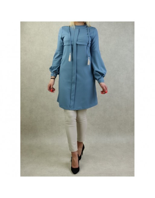 Tenue casual chic pour femme - Ensemble deux (2) pièces : Tunique et Pantalon Couleur Bleu et beige - Marque Amelis Paris Tenue casual chic pour femme - Ensemble deux (2) pièces : Tunique et Pantalon Couleur Bleu et beige - Marque Amelis Paris