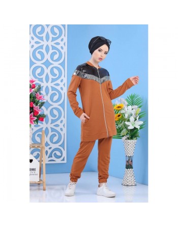 Ensemble en coton marron avec effet écailles brillantes argentées et noires - Tenue de sport moderne pour femme 