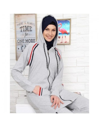 Survêtement femme à capuche de couleur gris clair chiné avec bandes tricolores (Vetement Sport - Hijab - Turquie) 