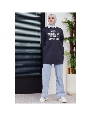 Sweat ample imprimé - Tunique (Tenue hijab moderne pour femme) - Couleur bleu marine 