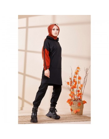 Tunique bicolore avec capuche pour femme (Sweat long style décontracté) - Couleur noir et rouille 