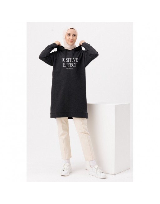 Tunique type sweat-shirt à capuche (Vêtement décontracté et sport pour hijab) - Couleur anthracite Tunique type sweat-shirt à capuche (Vêtement décontracté et sport pour hijab) - Couleur anthracite