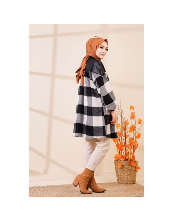 Veste - Chemise longue oversize à grands carreaux (Look femme voilée hiver) - Couleur noir et blanc 