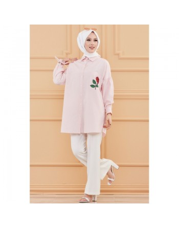 Chemise-Tunique motif fleur (Vêtement pour femme voilée) - Couleur des rayures : rose poudré 
