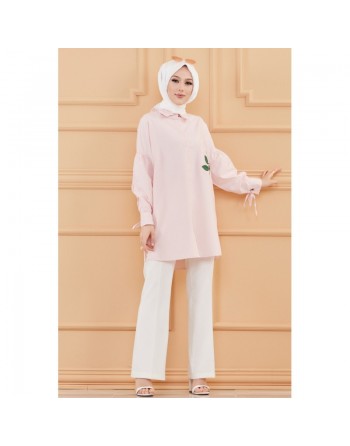 Chemise-Tunique motif fleur (Vêtement pour femme voilée) - Couleur des rayures : rose poudré 