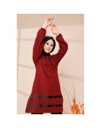 Tunique à capuche et bandes noires (Tenue moderne pour femme voilée) - Couleur bordeaux 