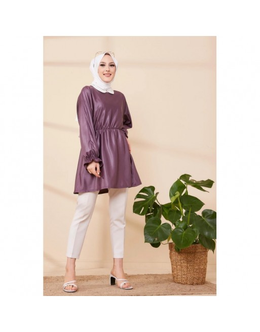 Tunique en skaï (simili cuir) pour femme (Vêtement chic pour hijab) - Couleur prune Tunique en skaï (simili cuir) pour femme (Vêtement chic pour hijab) - Couleur prune