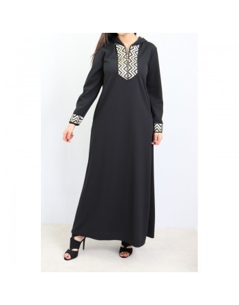 Robe longue type abaya marocaine pour femme avec capuche et motifs dorés - Couleur noire 