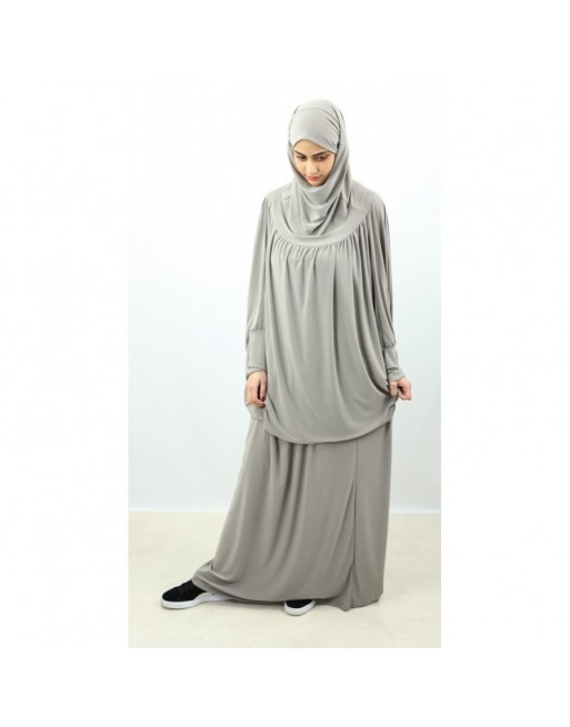 Jilbab Sport ample deux pièces (Cape + Jupe) pour femme - Marque Best Ummah - Couleur gris clair Jilbab Sport ample deux pièces (Cape + Jupe) pour femme - Marque Best Ummah - Couleur gris clair