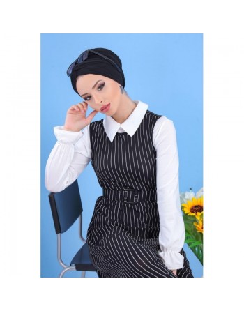 Ensemble Robe noire à rayures avec sa chemise blanche assortie 